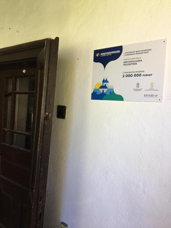 Vén Diófa Kúria Balaton